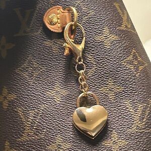 NEW Gold Heart Lock Chain Bag Charm/ Keychain